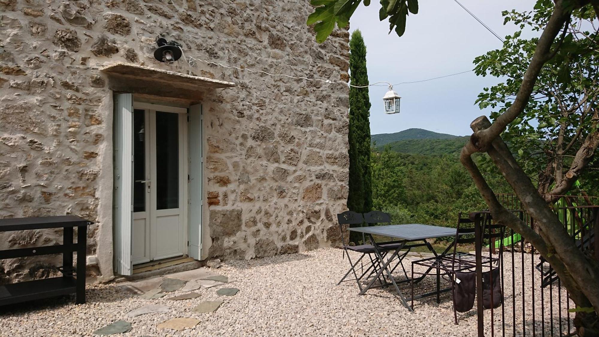 Gite En Cevennes Du Sud, Bergerie Restauree Au Rez De Jardin D'Une Bastide Avec Piscine, Vue Exceptionnelle, Authenticite Et Confort Saint-Laurent-le-Minier Εξωτερικό φωτογραφία
